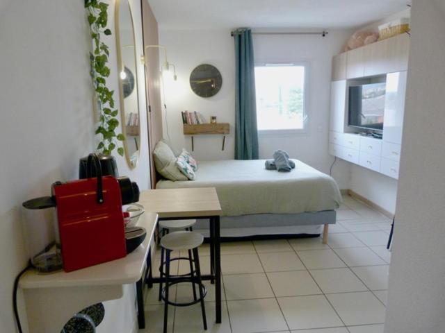 Charmant Studio Le Clos D'Aix Parking Prive Gratuit Et Piscine เอ็ก-ซอง-โพรวองซ์ ภายนอก รูปภาพ