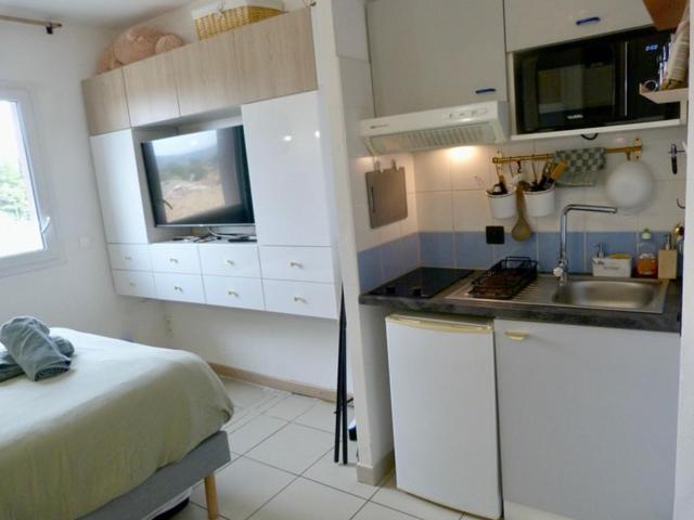 Charmant Studio Le Clos D'Aix Parking Prive Gratuit Et Piscine เอ็ก-ซอง-โพรวองซ์ ภายนอก รูปภาพ